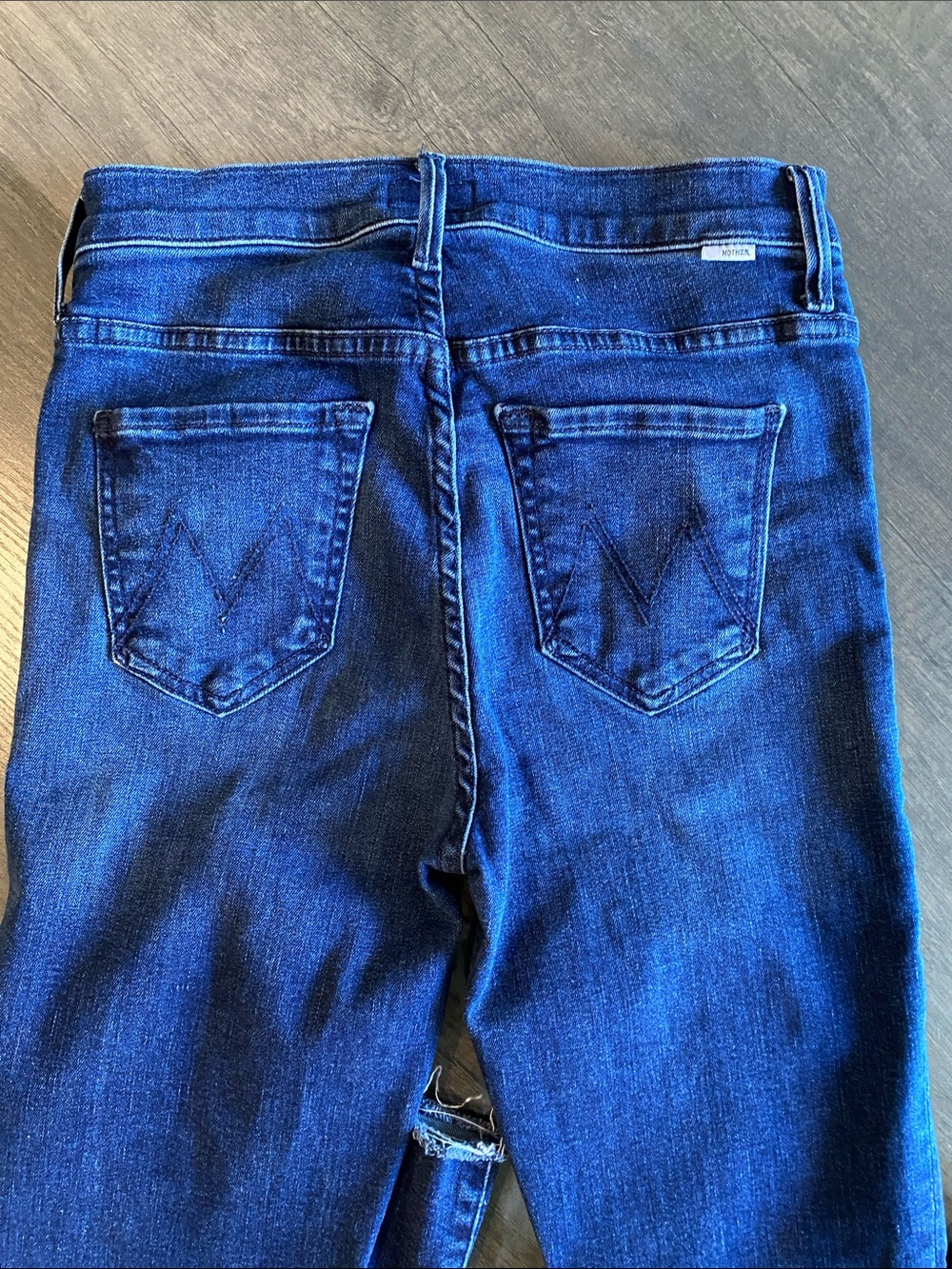 NWOT MOTHER Dark Blue Raw Hem Wide-Leg Jeans - Picture 4 of 6